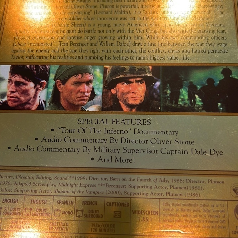 Platoon - Special Edition DVD - Like New - Picture 2 of 5